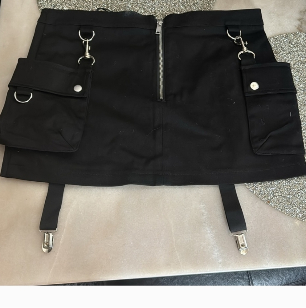 current mood dollskill cargo skirt l